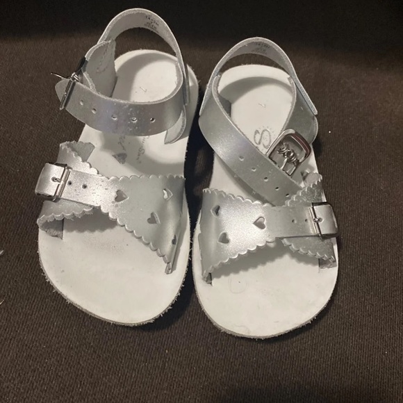 Children sandals - Picture 1 of 2
